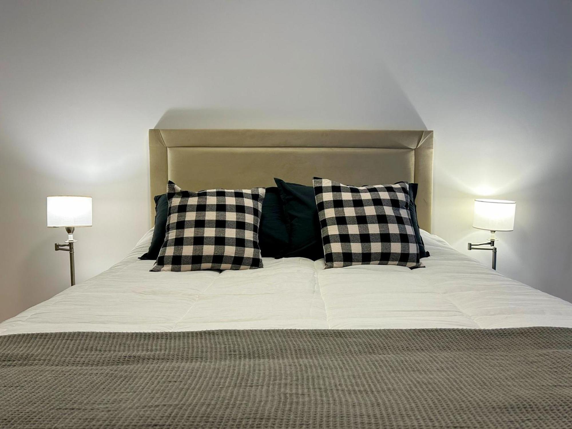 Edificio M1 - Edificio Frente A Punta Carretas Shopping - Gym Laundry Parrillero Solarium Apartamento